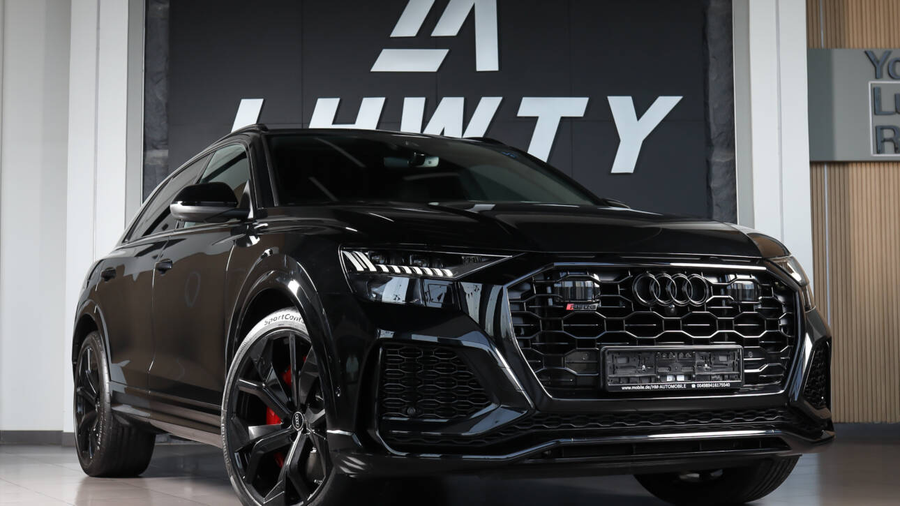 Audi Q8 rs Black